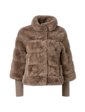 Image sur Veste en fausse fourrure
