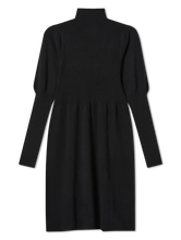 Bild von Strickkleid mit Stehkragen