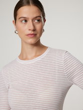 Bild von Shirt mit Streifen