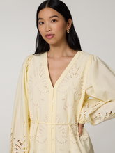 Bild von Blusenkleid mit Stickereien