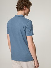Image sur Polo à la coupe ajustée