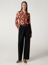 Bild von Hose mit weitem Bein
