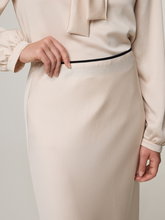 Image sur Midijupe en satin