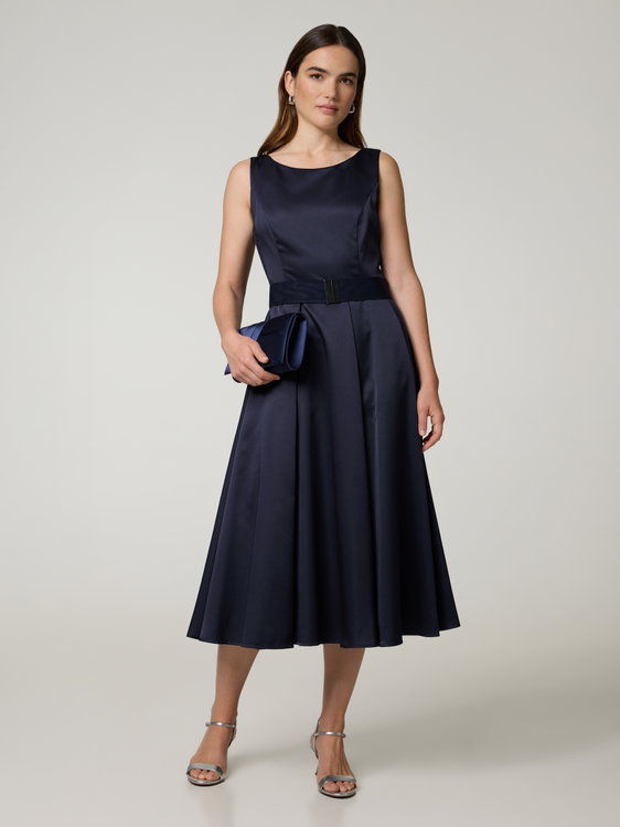 Bild von Cocktailkleid mit Gürtel