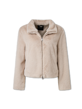 Bild von Jacke aus Kunstfell