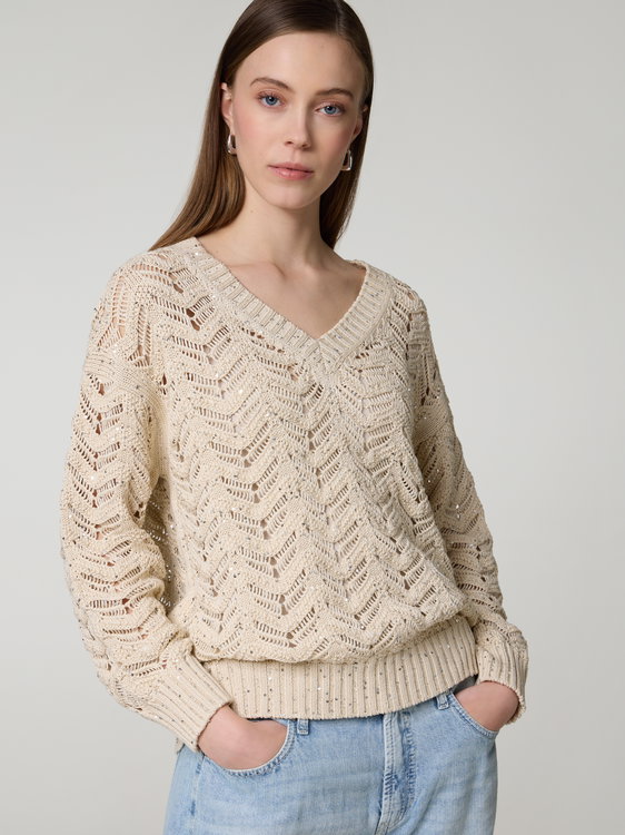 Bild von Pullover mit Lochstickerei