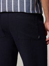 Bild von Hose mit Leinen