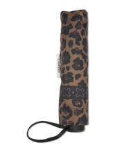 Bild von Regenschirm mit Leo-Print