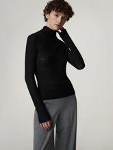 Bild von Feinstrickpullover mit Wolle