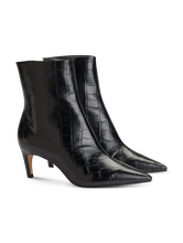 Bild von Stiefelette mit Krokoprägung
