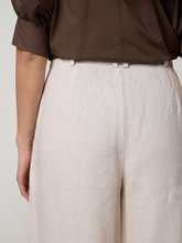 Bild von Leinenhose mit weitem Bein