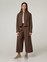 Bild von Culotte mit weitem Bein