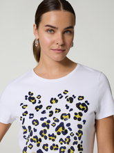 Image sur T-shirt à imprimé léopard