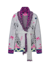 Bild von Strickjacke mit Wolle