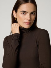 Image sur Pull à col roulé