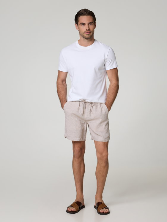 Image sur Short en lin à la coupe classique