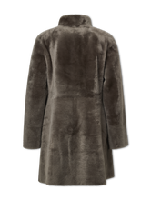 Image sur Manteau réversible en peau d'agneau