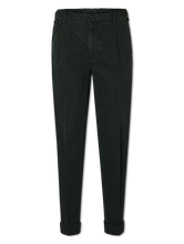 Bild von Hose im Tapered Fit MILES