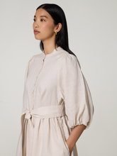 Image sur Robe mi-longue en lin
