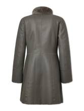 Image sur Manteau réversible en peau d'agneau