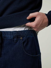 Bild von Jeans mit Schnürung