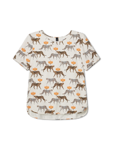 Bild von Blusenshirt mit Leoparden-Motiv