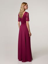 Bild von Abendkleid mit Spitze