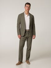 Image sur Costume deux pièces à la coupe classique