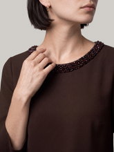 Image sur Robe mi-longue ornée de strass