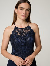 Bild von Abendkleid mit Spitze