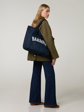 Bild von Shopper mit Logo