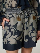 Bild von Shorts mit Allover-Print