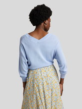 Bild von Pullover mit V-Ausschnitt