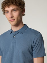 Image sur Polo à la coupe ajustée