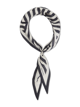 Bild von Tuch aus Seidenmix