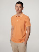 Bild von Poloshirt mit Logo