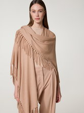 Bild von Strickcape mit Fransen