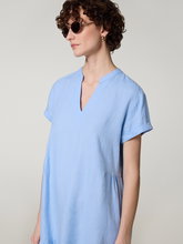 Bild von Midikleid mit V-Ausschnitt