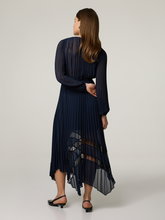 Image sur Robe midi plissée