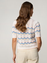 Bild von Strickshirt mit Lochmuster