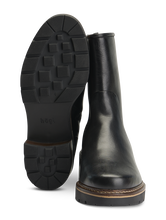 Bild von Stiefel mit Lammfell