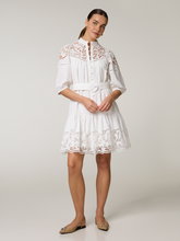 Bild von Minikleid mit Lochstickerei CATY