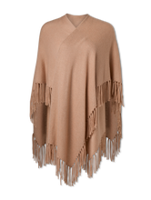 Bild von Strickcape mit Fransen