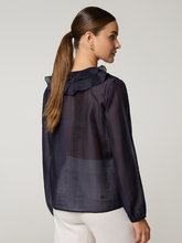 Bild von Bluse mit Rüschen