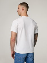 Image sur T-shirt à coupe régulière