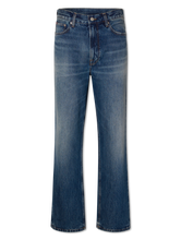 Image sur Jeans à la coupe décontractée