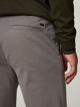 Bild von Chino im Tapered Fit PHIL