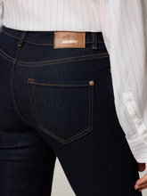 Bild von Jeans mit Kickflare ASHLEY