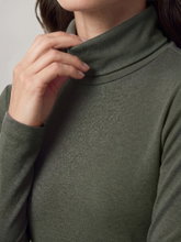 Image sur Pull à col roulé