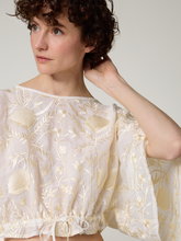 Bild von Bluse mit Allover-Stickerei